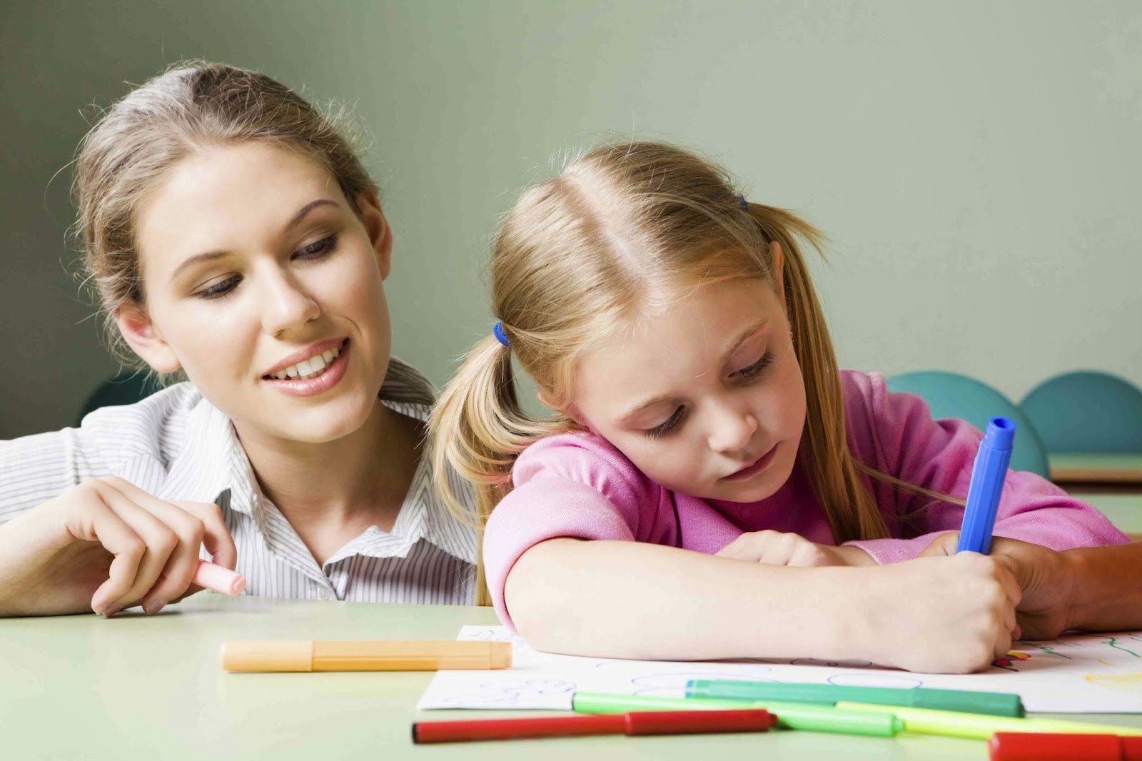 THUẬN LỢI VÀ KHÓ KHĂN KHI CHO TRẺ HỌC TIẾNG TRUNG TẠI NHÀ